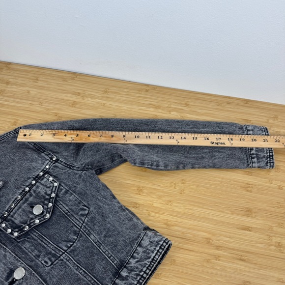 Rebecca Minkoff Studded Denim Jacket Grey Washed Cropped Trucker Style Women's M - Picture 6 of 11